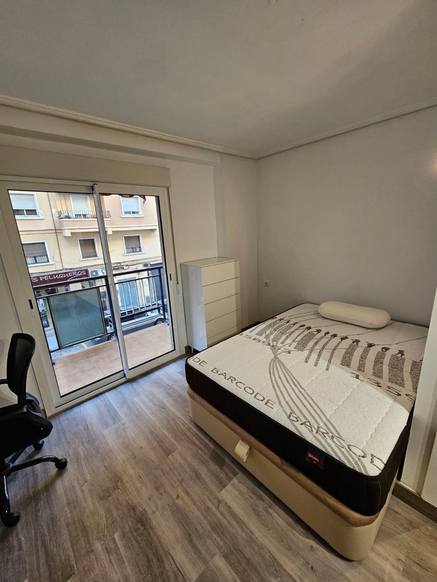 4 soveværelse Lejlighed til salg i Valencia by - € 489.500 (Ref: 9113609)