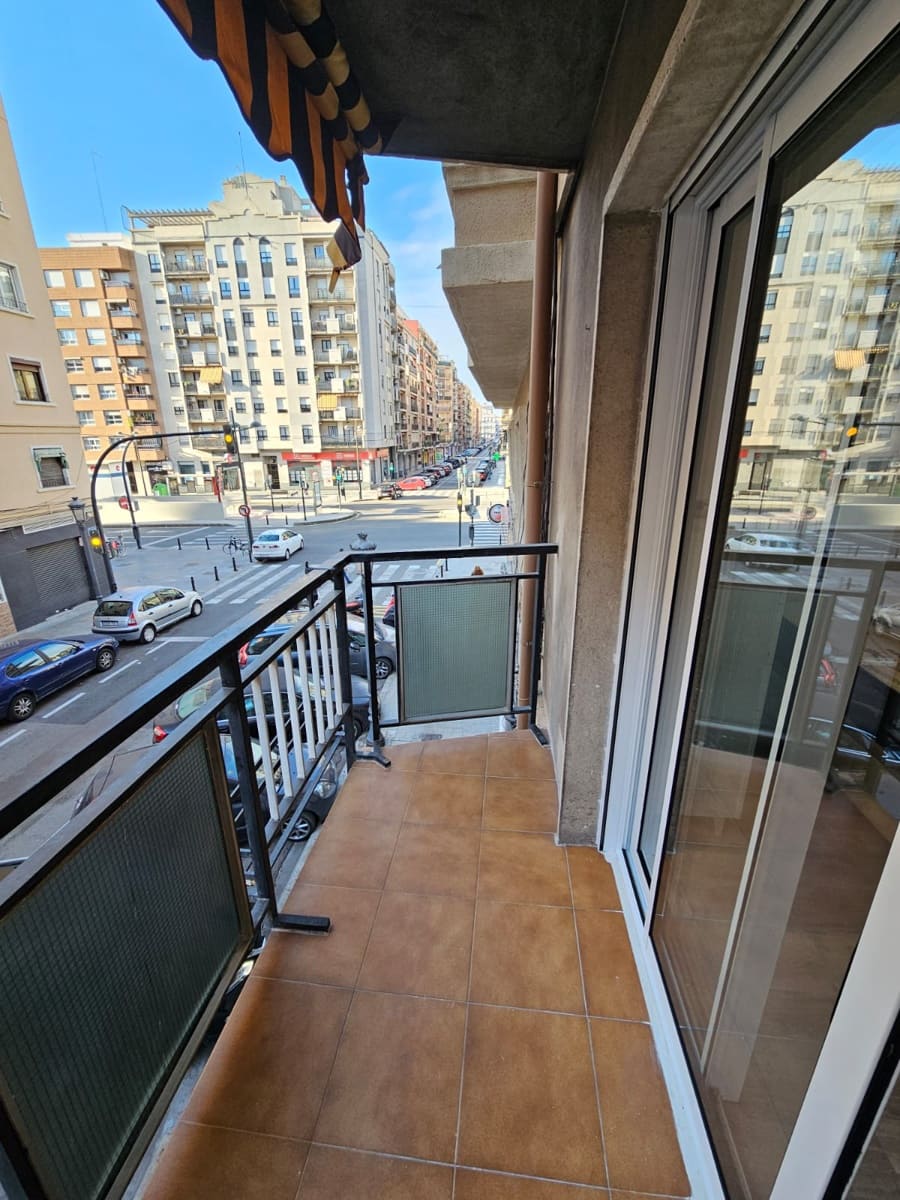 4 soveværelse Lejlighed til salg i Valencia by - € 489.500 (Ref: 9113609)