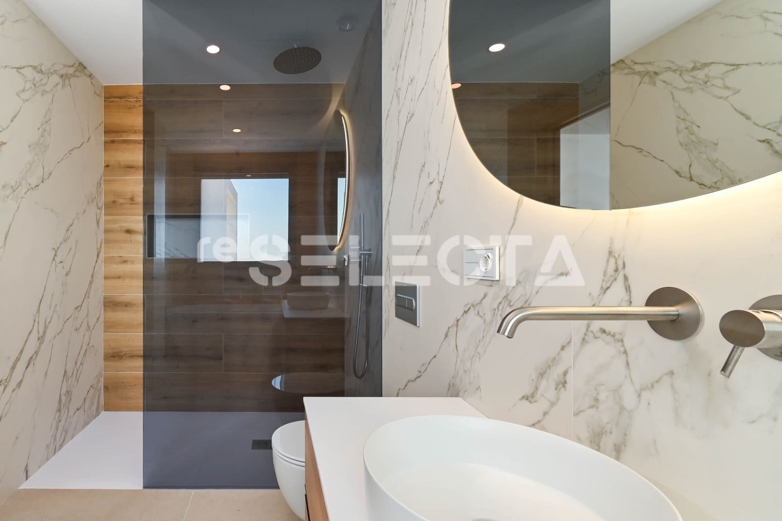 4 bedroom Villa for sale in Calpe / Calp with pool garage - € 1,985,000 (Ref: 9255820)