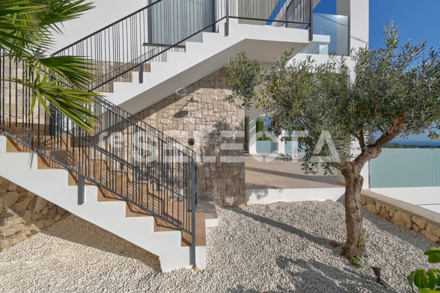 4 bedroom Villa for sale in Calpe / Calp with pool garage - € 1,985,000 (Ref: 9255820)