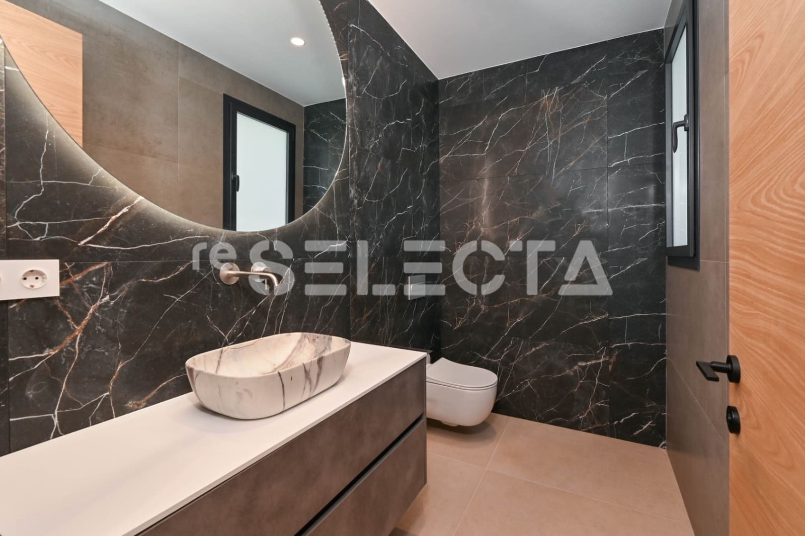 4 bedroom Villa for sale in Calpe / Calp with pool garage - € 1,985,000 (Ref: 9255820)