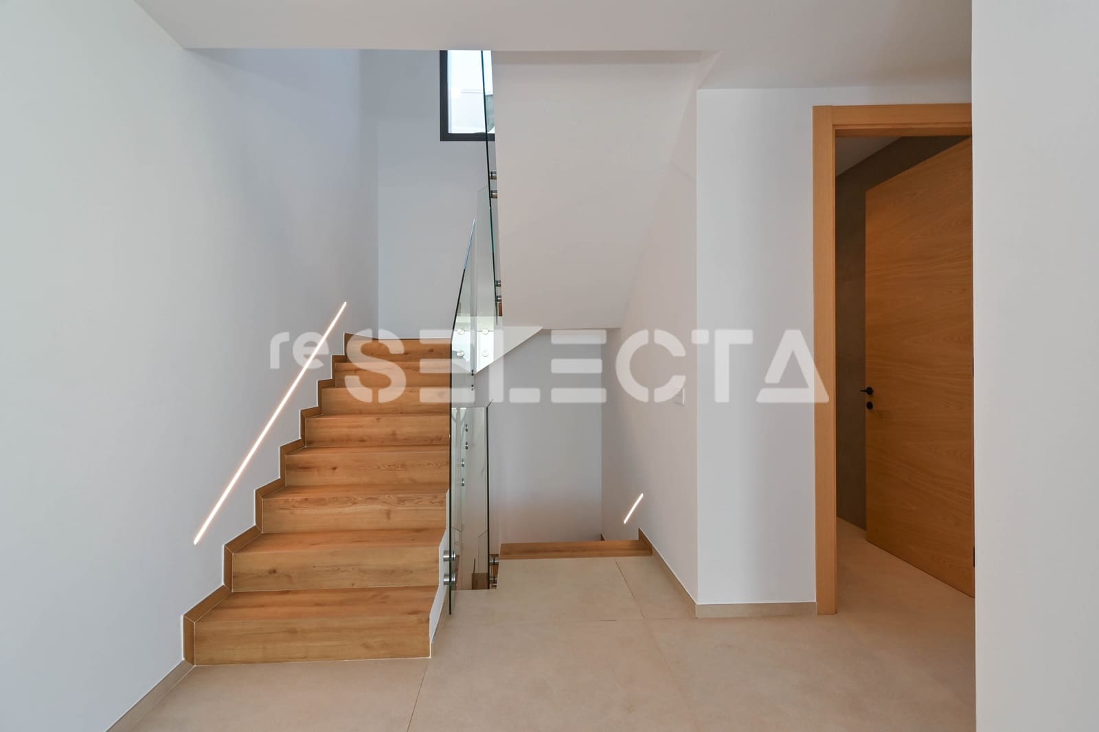 4 bedroom Villa for sale in Calpe / Calp with pool garage - € 1,985,000 (Ref: 9255820)