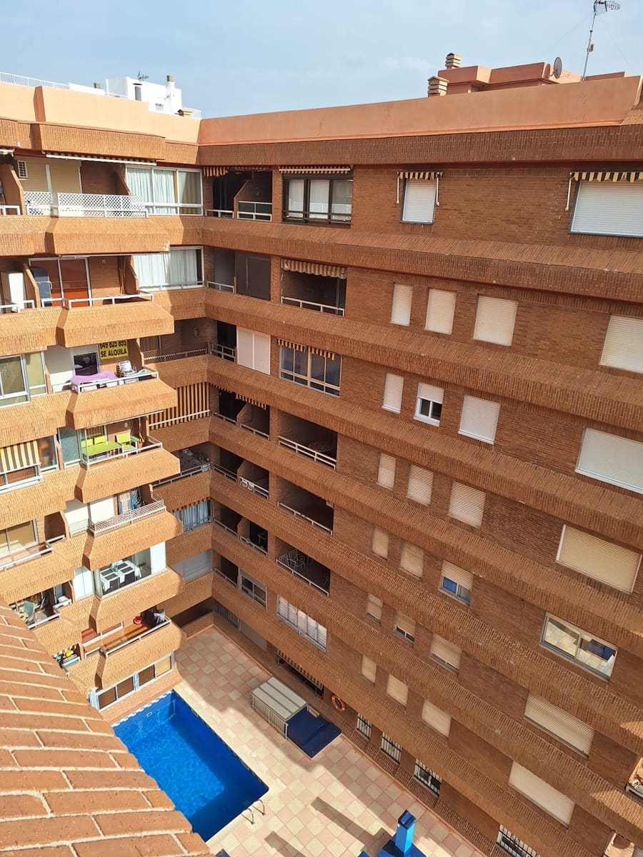 2 bedroom Beach Apartment for sale in Cullera with pool - € 250,000 (Ref: 9450490)