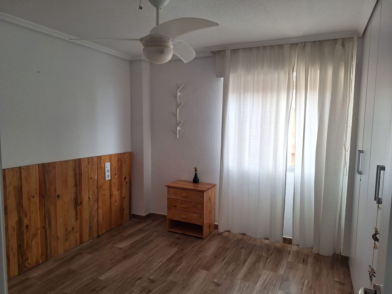 2 bedroom Beach Apartment for sale in Cullera with pool - € 250,000 (Ref: 9450490)