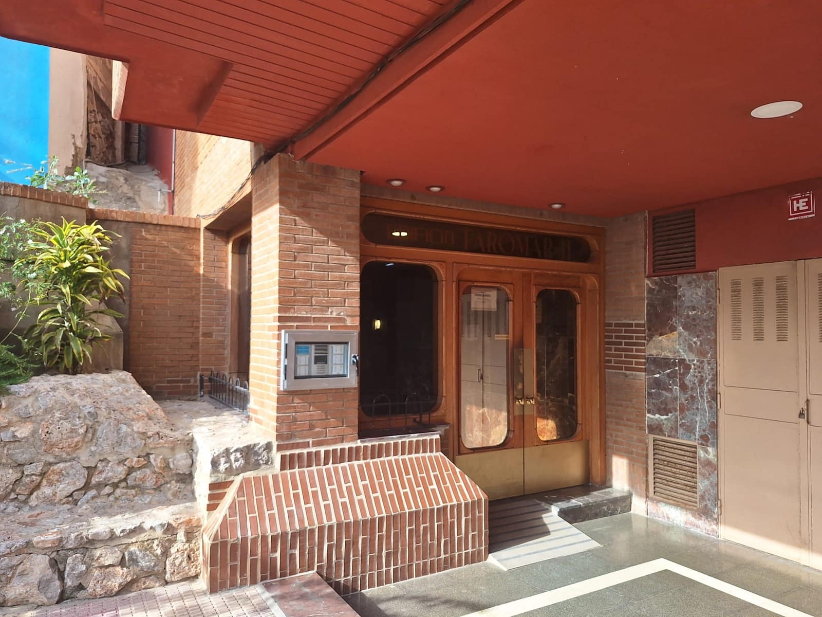 2 bedroom Beach Apartment for sale in Cullera with pool - € 250,000 (Ref: 9450490)