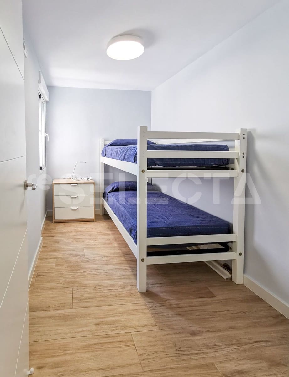 4 bedroom Beach Apartment for sale in Cullera with pool - € 450,000 (Ref: 9450492)