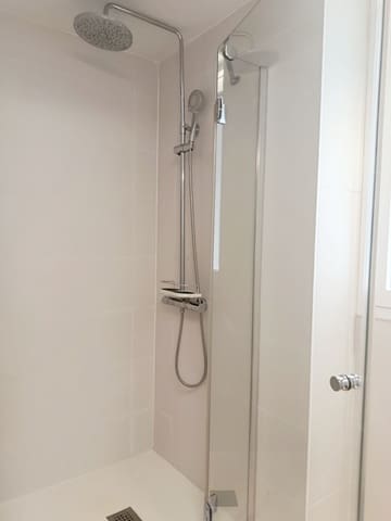 3 slaapkamer Appartement te koop in Valencia stad - € 725.000 (Ref: 9976512)