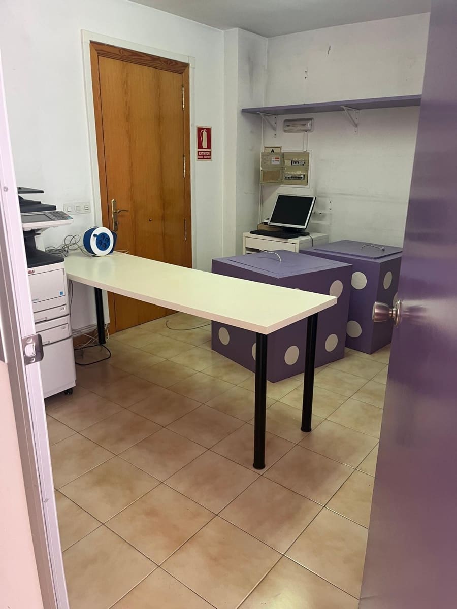 Kontor til salg i Palma de Mallorca - € 155.000 (Ref: 9109075)