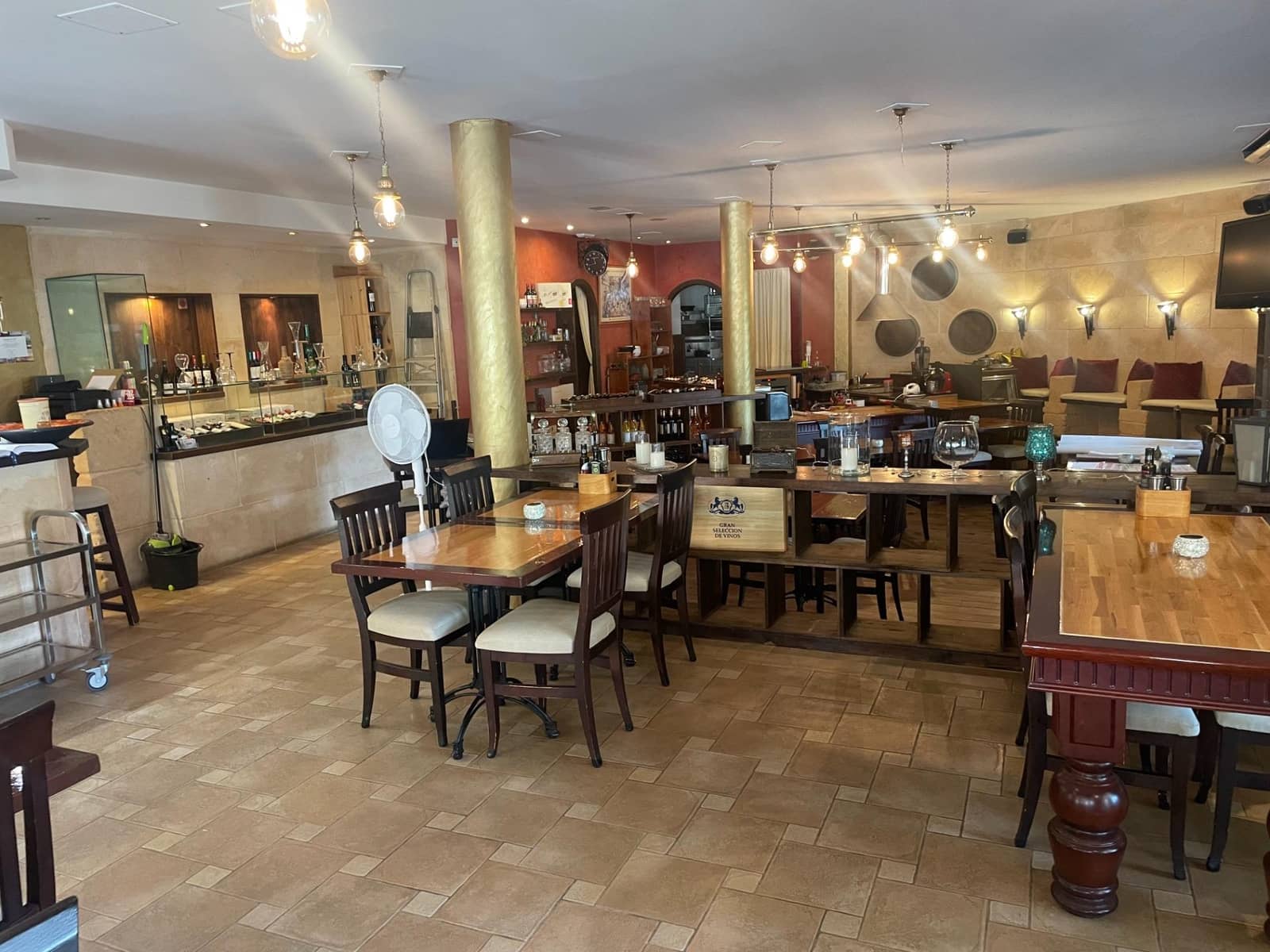 3 soverom Kommersiell til salgs i El Toro / Port Adriano - € 1 650 000 (Ref: 9109077)