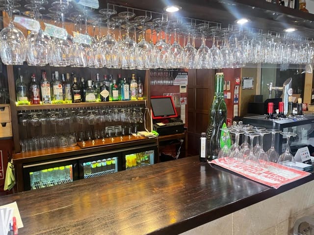 3 soveværelse Erhverv til salg i El Toro / Port Adriano, Calvià - € 1.650.000 (Ref: 9109077)