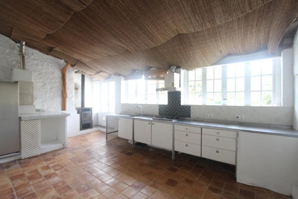 4 soveværelse Finca/Landehus til salg i Sant Joan med swimmingpool garage - € 1.075.000 (Ref: 9109085)