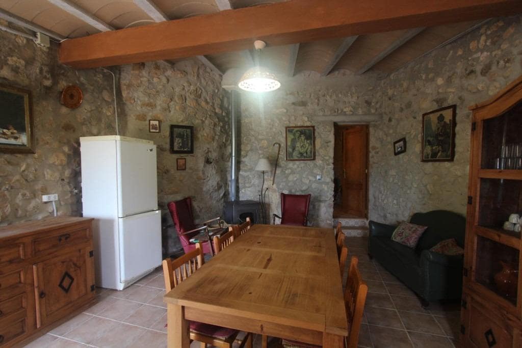 4 soveværelse Finca/Landehus til salg i Sant Joan med swimmingpool garage - € 1.075.000 (Ref: 9109085)