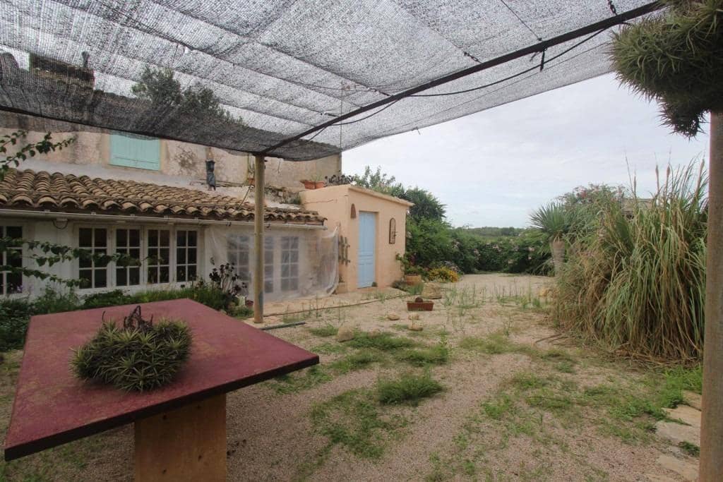 4 soveværelse Finca/Landehus til salg i Sant Joan med swimmingpool garage - € 1.075.000 (Ref: 9109085)