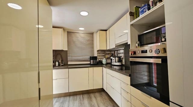 Piso de 3 habitaciones en Calvià en venta - 749.000 € (Ref: 9110253)