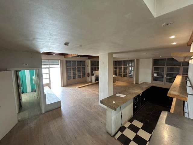 Virksomhed til leje i Palma de Mallorca - € 2.000 (Ref: 9149198)