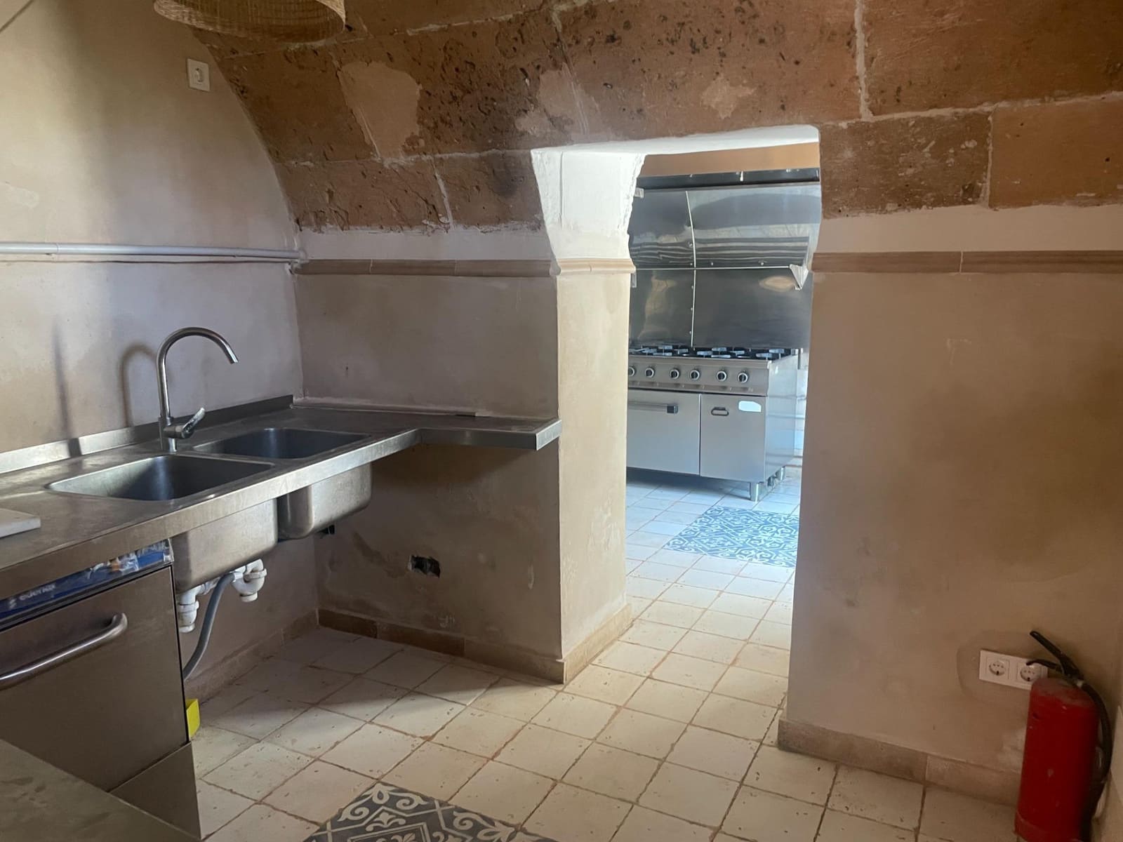 Erhverv til salg i Es Molinar / El Molinar - € 1.150.000 (Ref: 9153876)