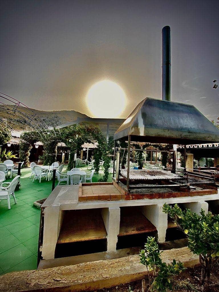 Kommersiell til leie i Puerto de Alcudia - € 5 500 (Ref: 9165731)