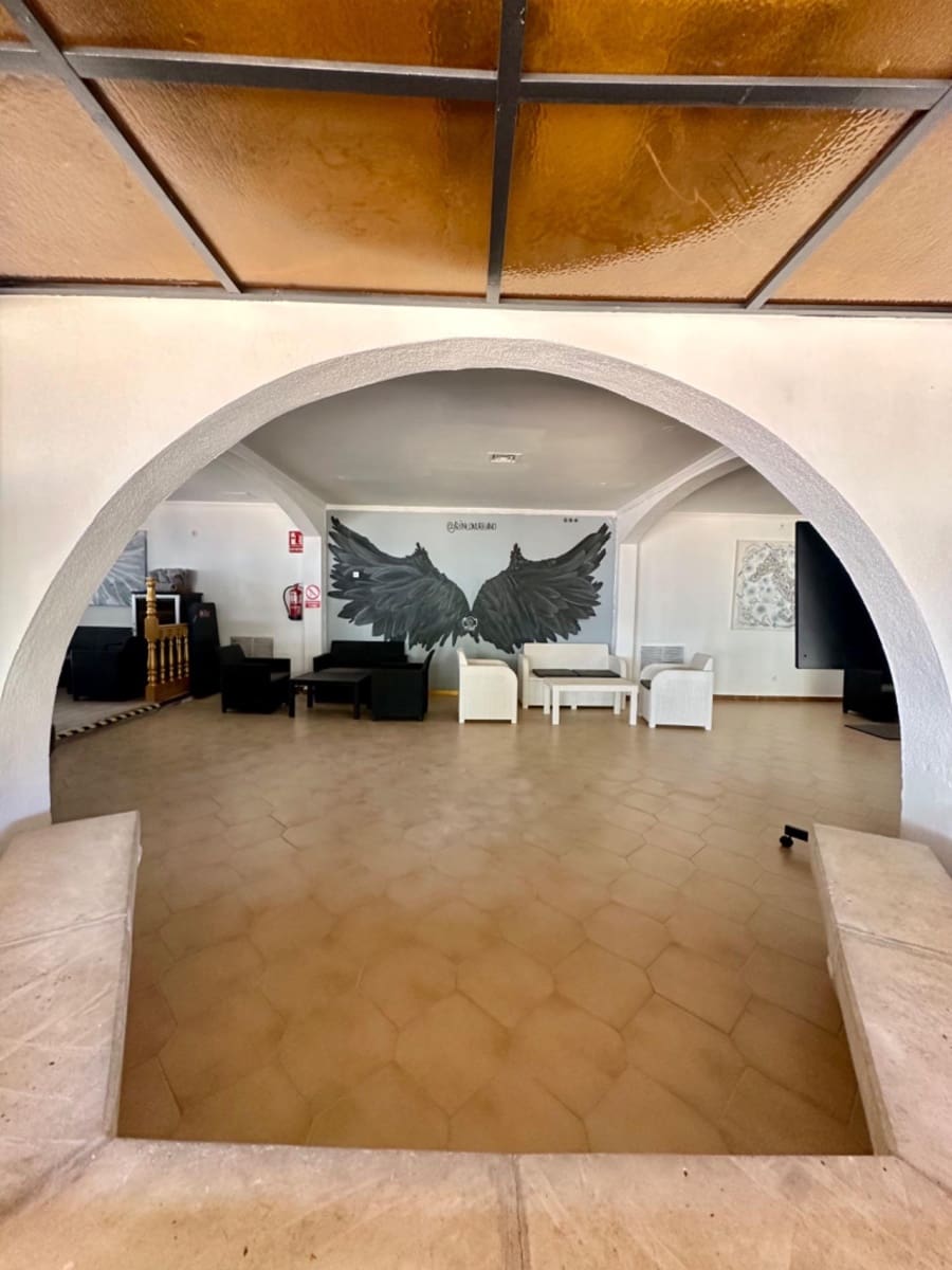 Kommersiell til leie i Puerto de Alcudia - € 5 500 (Ref: 9165731)