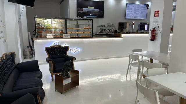 Entreprise à louer à Santa Catalina, Palma de Mallorca - 3 600 € (Ref: 9173423)