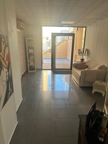 2 soverom Kommersiell til leie i L'Arenal / S'Arenal, Llucmajor - € 1 500 (Ref: 9236863)