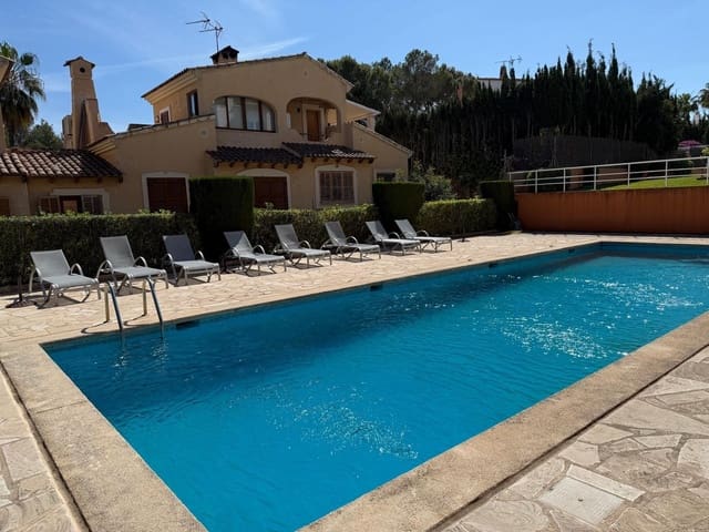 6 soveværelse Rækkehus til salg i Cas Catala, Calvià med swimmingpool - € 950.000 (Ref: 9264477)
