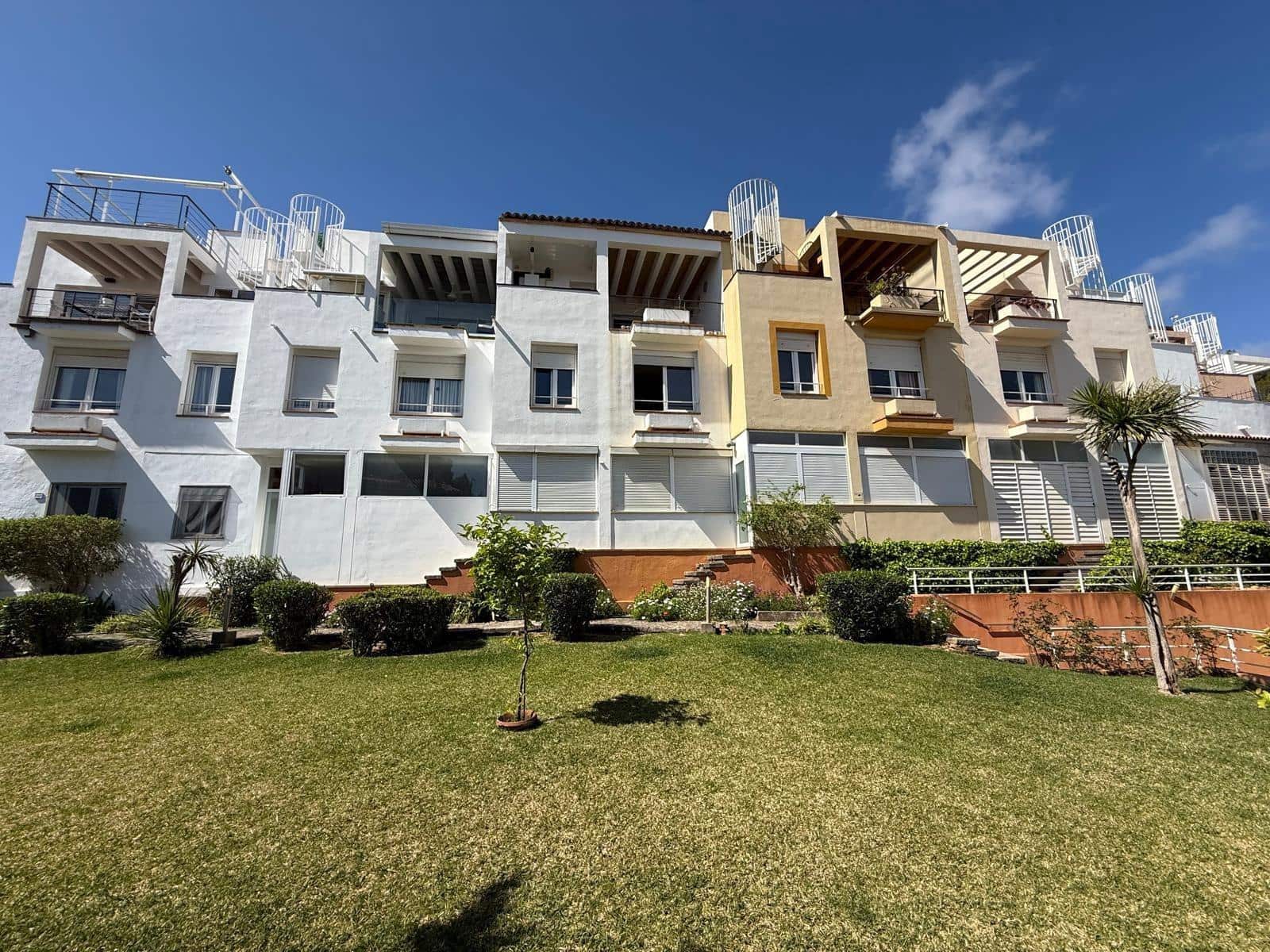 6 soverom Rekkehus til salgs i Cas Catala med svømmebasseng - € 950 000 (Ref: 9264477)