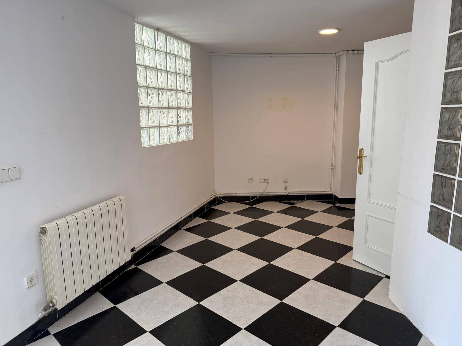 6 soverom Rekkehus til salgs i Cas Catala med svømmebasseng - € 950 000 (Ref: 9264477)