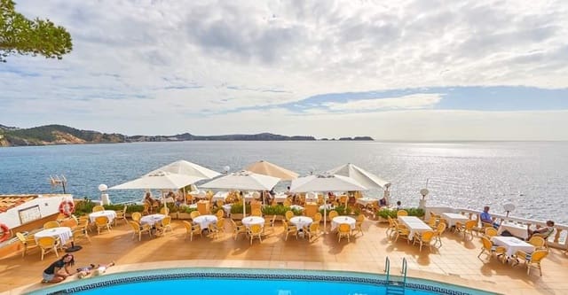 3 soveværelse Erhverv til salg i Peguera / Paguera, Calvià - € 1.500.000 (Ref: 9349519)