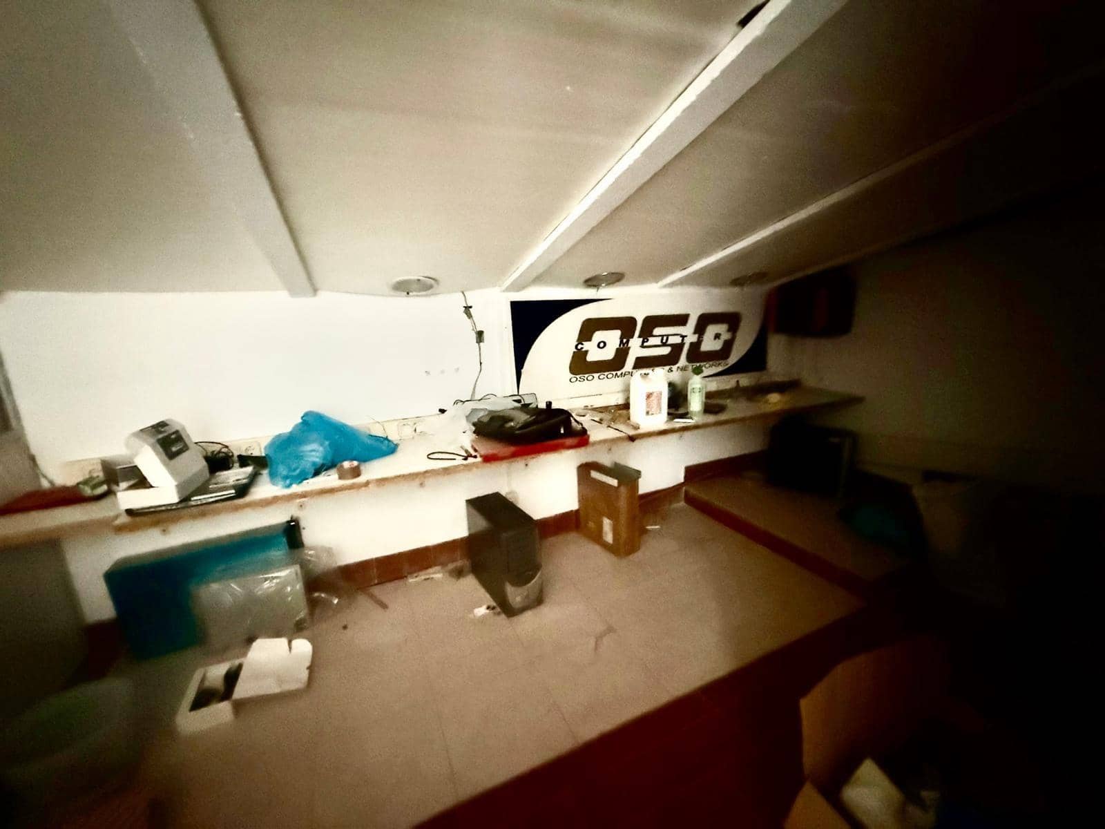 Business for sale in Palma de Mallorca with garage - € 399,000 (Ref: 9403346)