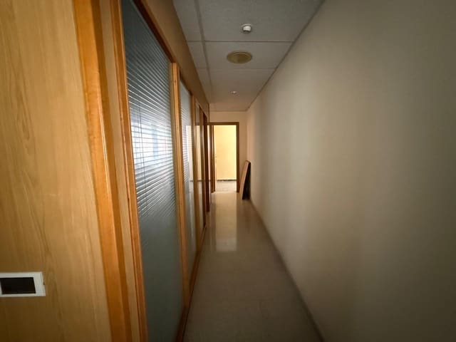 Virksomhed til salg i Palma de Mallorca med garage - € 399.000 (Ref: 9403346)