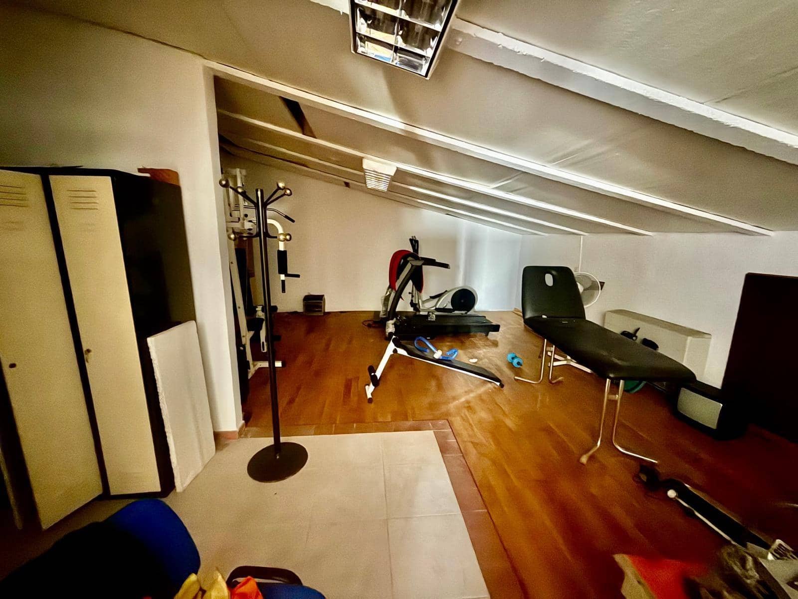 Business for sale in Palma de Mallorca with garage - € 399,000 (Ref: 9403346)