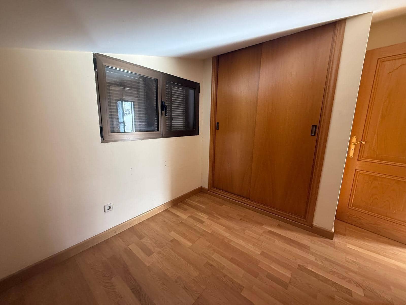 Business for sale in Palma de Mallorca with garage - € 399,000 (Ref: 9403346)