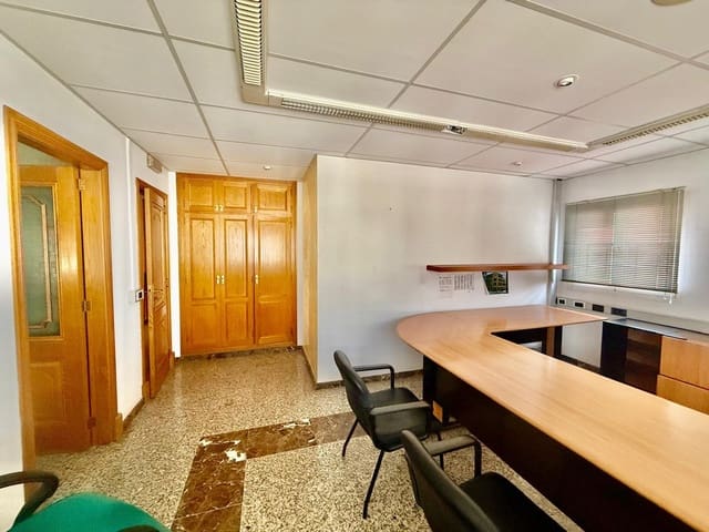 Virksomhed til salg i Palma de Mallorca med garage - € 399.000 (Ref: 9403346)