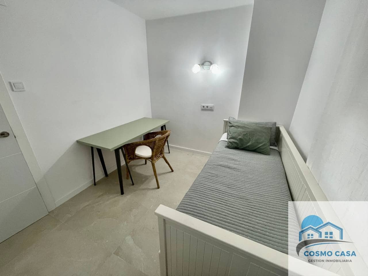 Piso de 3 habitaciones en Cambrils en alquiler con garaje - 1.400 € (Ref: 10021842)