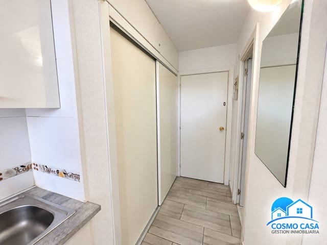 1 sovrum Lägenhet till salu i Salou med pool - 150 000 € (Ref: 10080246)