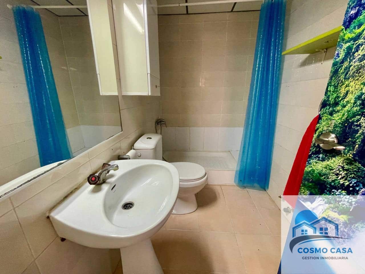 2 bedroom Flat for sale in Salou with pool - € 155,000 (Ref: 9110923)