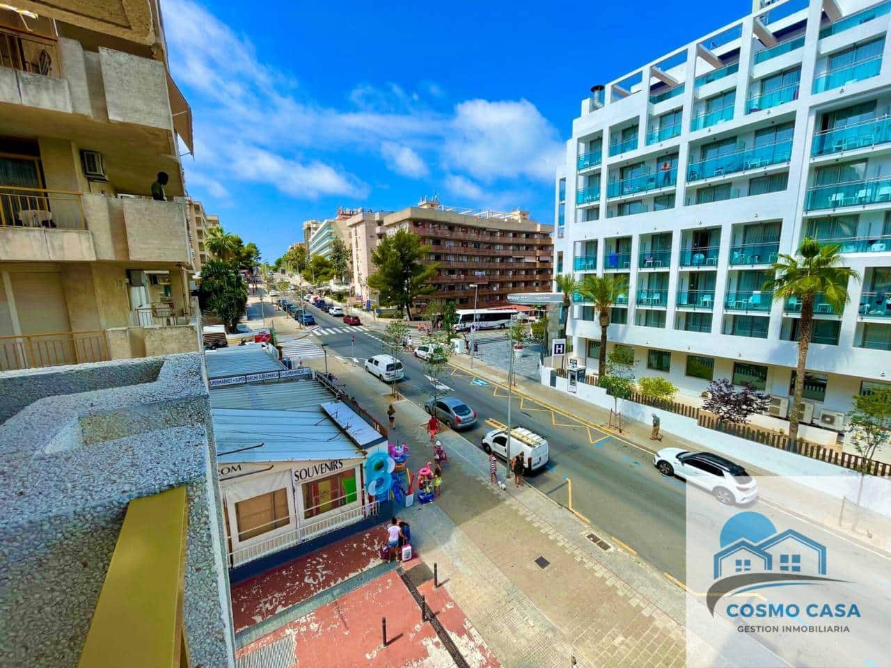 2 bedroom Flat for sale in Salou with pool - € 155,000 (Ref: 9110923)