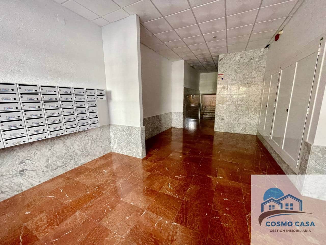 2 bedroom Flat for sale in Salou with pool - € 155,000 (Ref: 9110923)