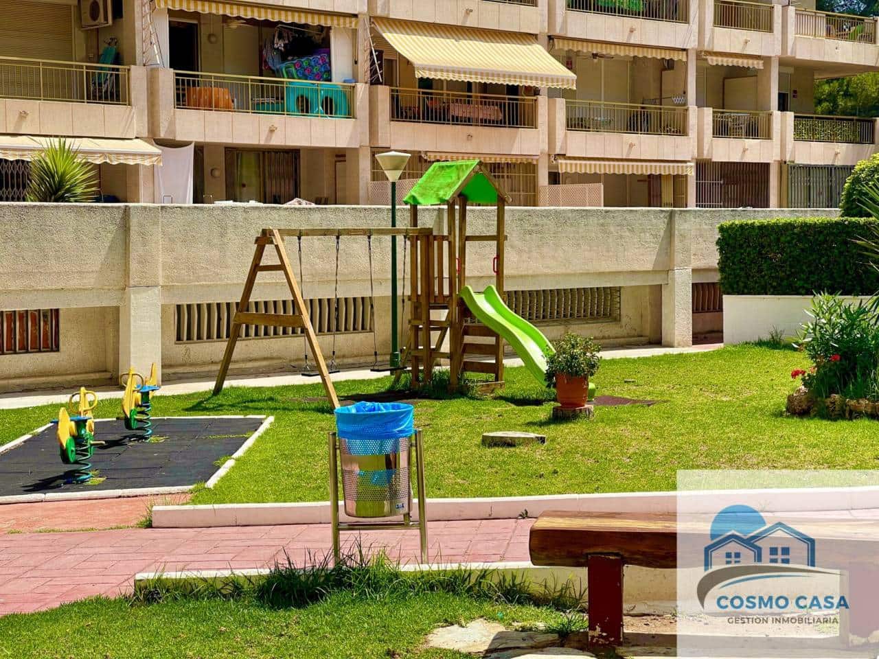 2 bedroom Flat for sale in Salou with pool - € 155,000 (Ref: 9110923)