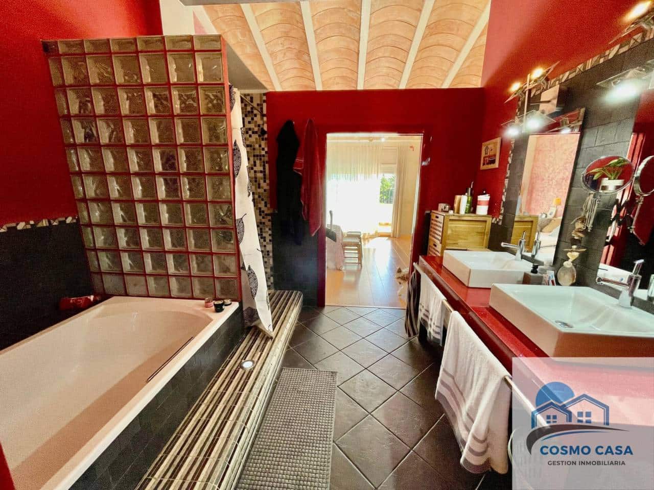 3 soveværelse Semi-Rækkehus til salg i Salou med swimmingpool garage - € 380.000 (Ref: 9228278)