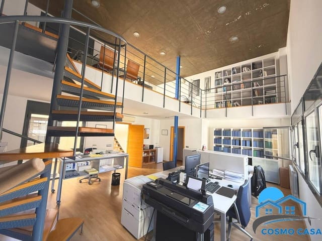 4 bedroom Terraced Villa for sale in Cambrils with garage - € 790,000 (Ref: 9347078)