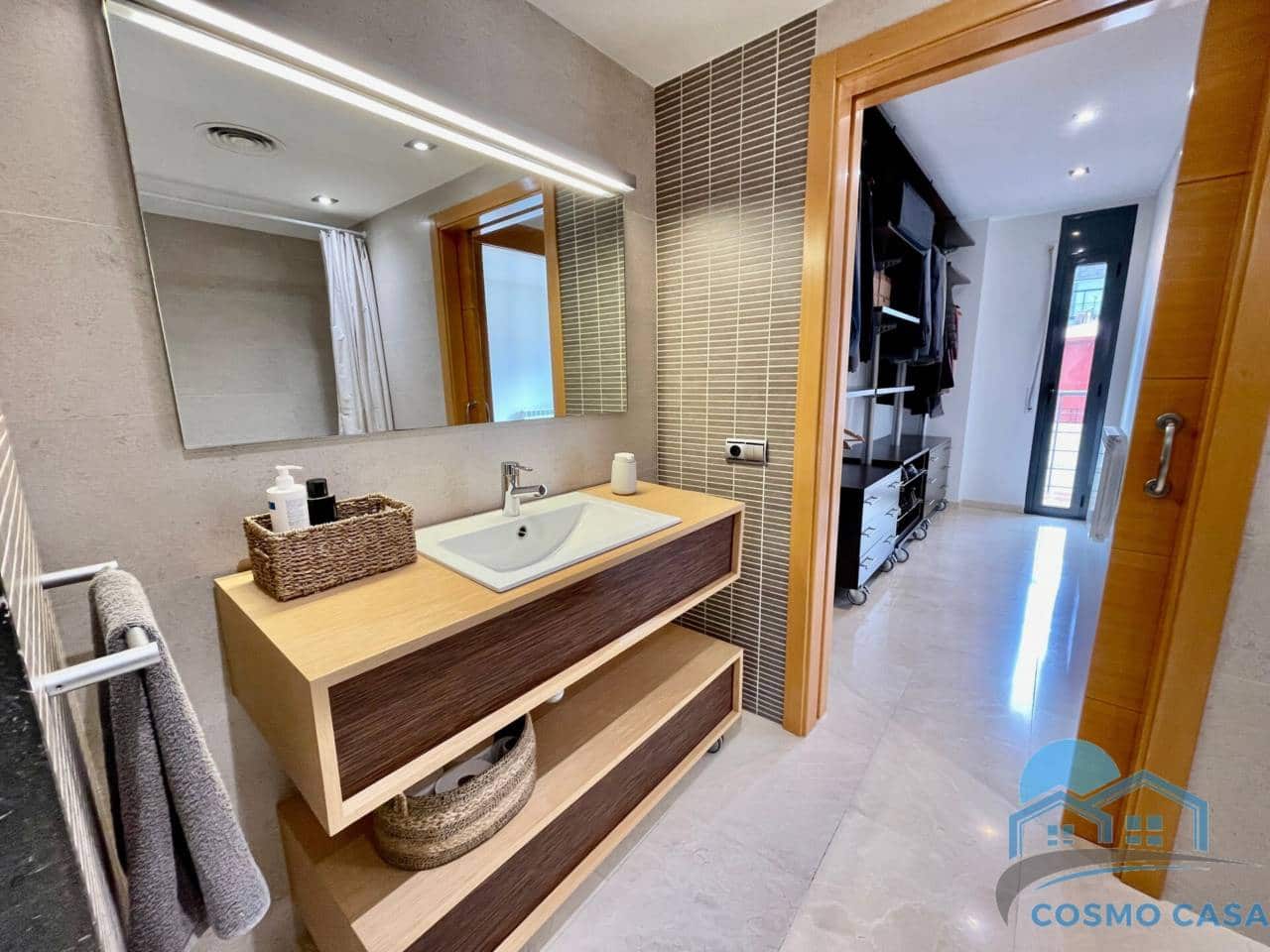 4 bedroom Terraced Villa for sale in Cambrils with garage - € 790,000 (Ref: 9347078)