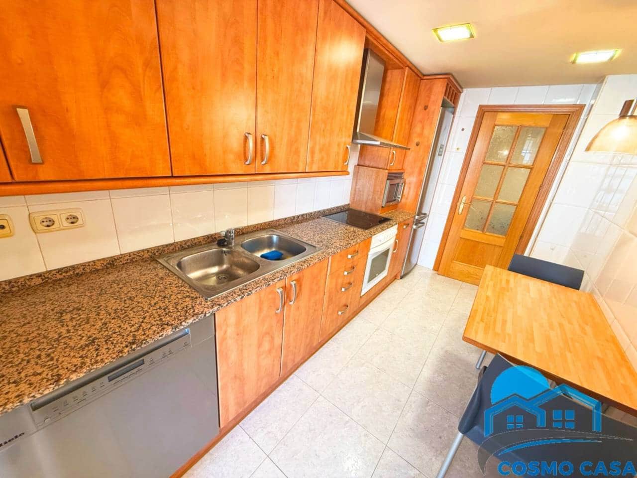 3 makuuhuone Asunto myytävänä paikassa Salou mukana uima-altaan - 280 000 € (Ref: 9385168)