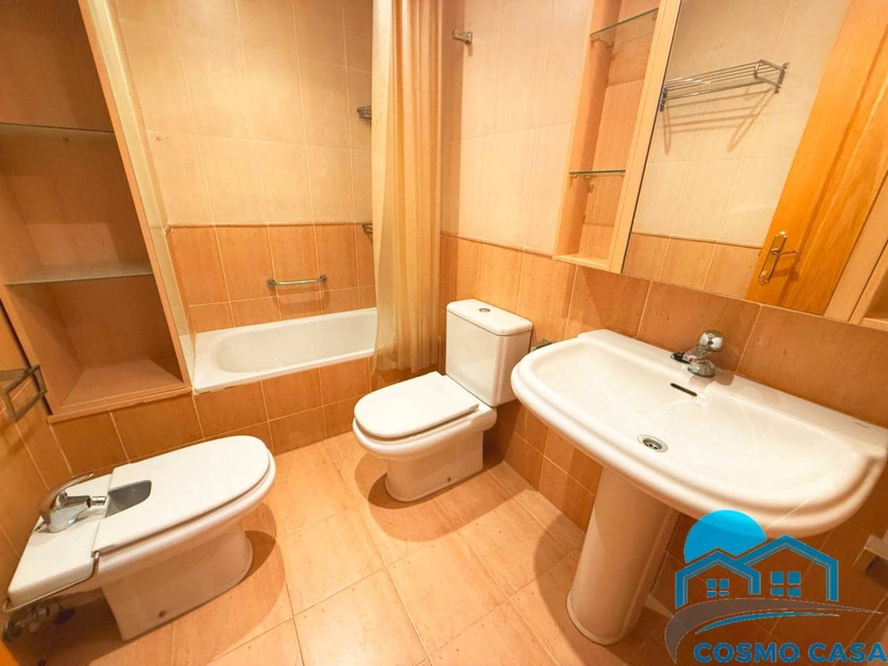 3 makuuhuone Asunto myytävänä paikassa Salou mukana uima-altaan - 280 000 € (Ref: 9385168)