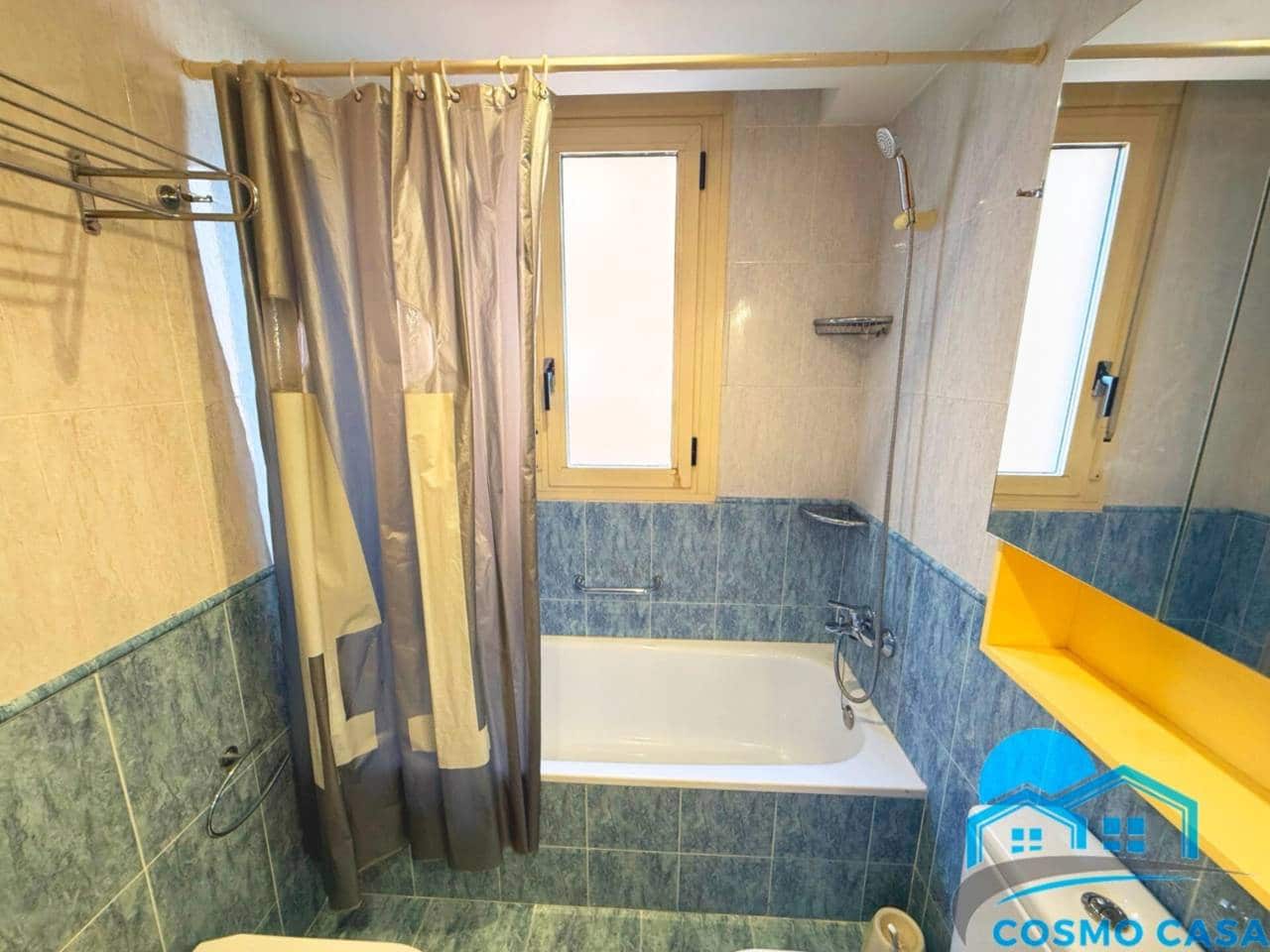 3 makuuhuone Asunto myytävänä paikassa Salou mukana uima-altaan - 280 000 € (Ref: 9385168)