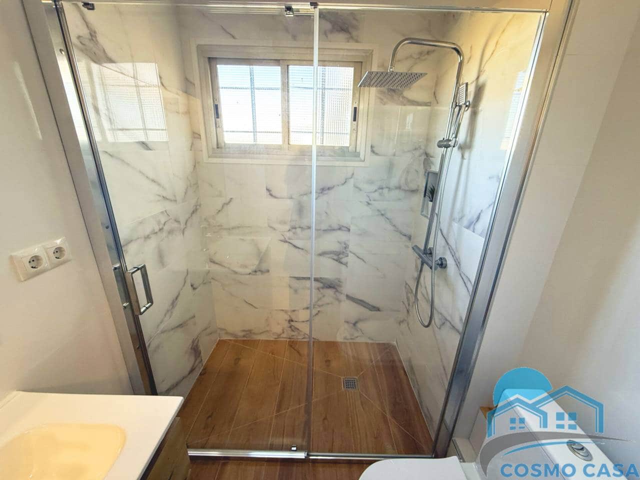 1 bedroom Flat for sale in La Pineda with pool - € 109,900 (Ref: 9432943)