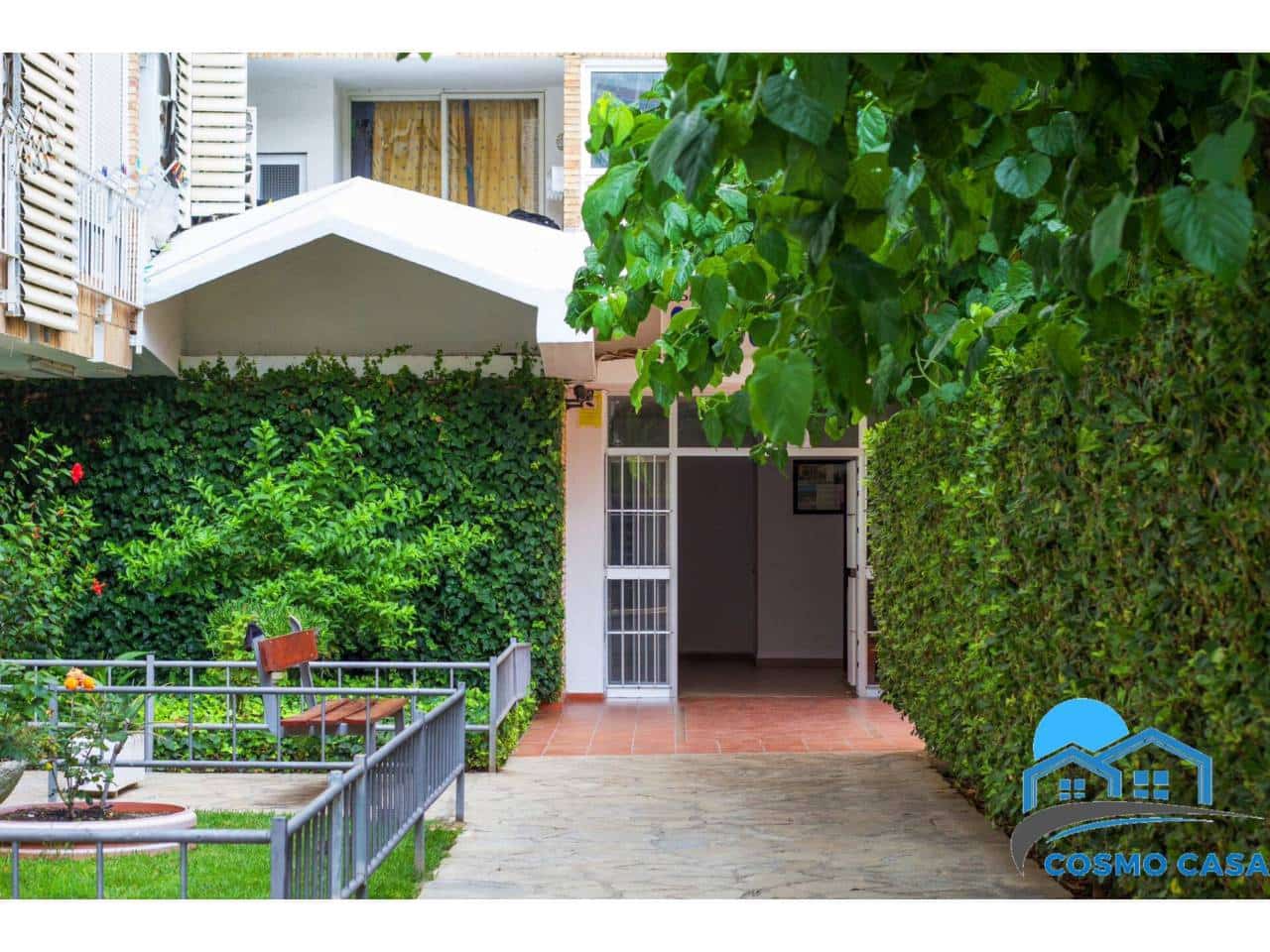 1 bedroom Flat for sale in La Pineda with pool - € 109,900 (Ref: 9432943)