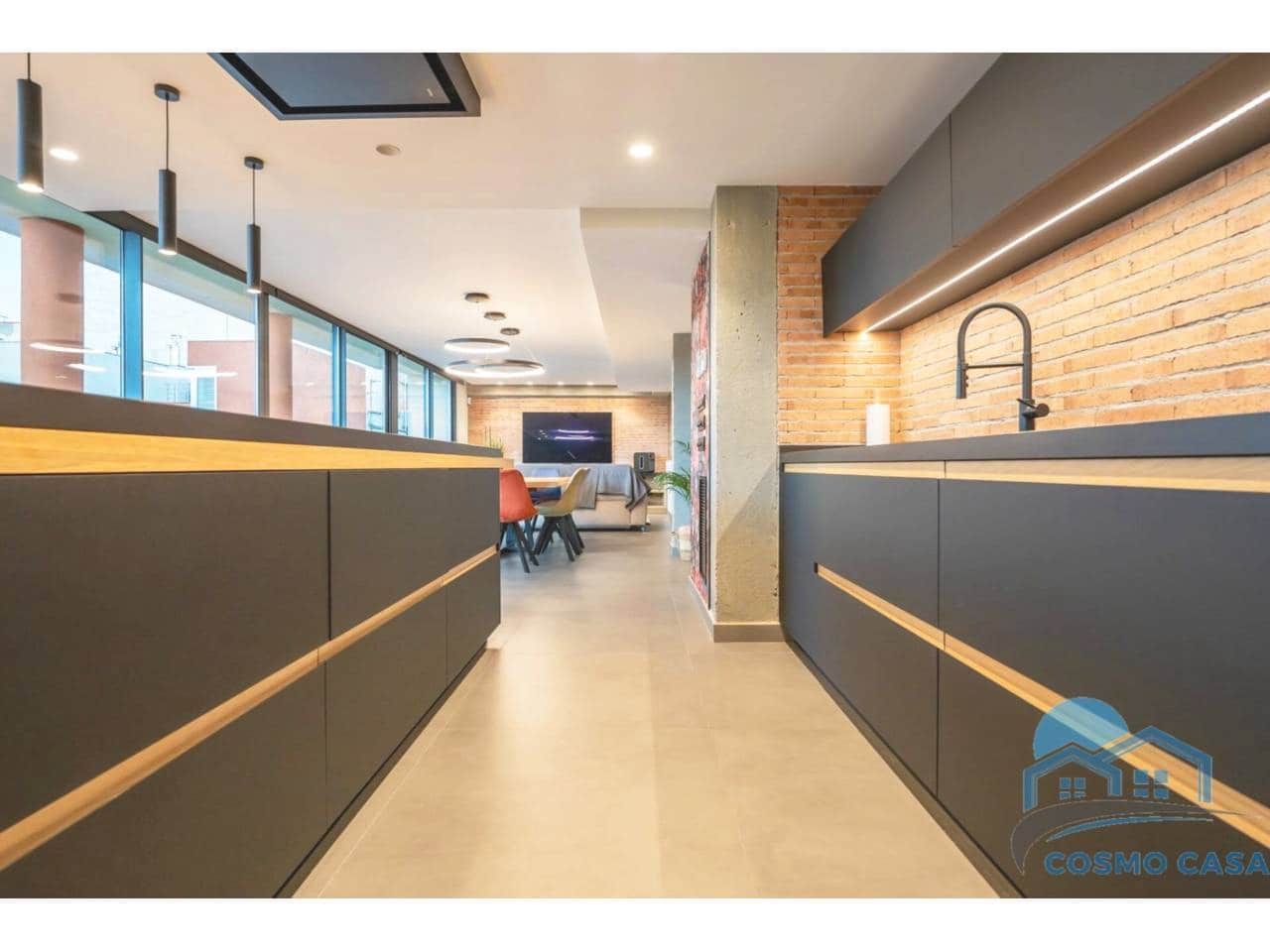 4 bedroom Flat for sale in Reus with pool garage - € 1,290,000 (Ref: 9450350)