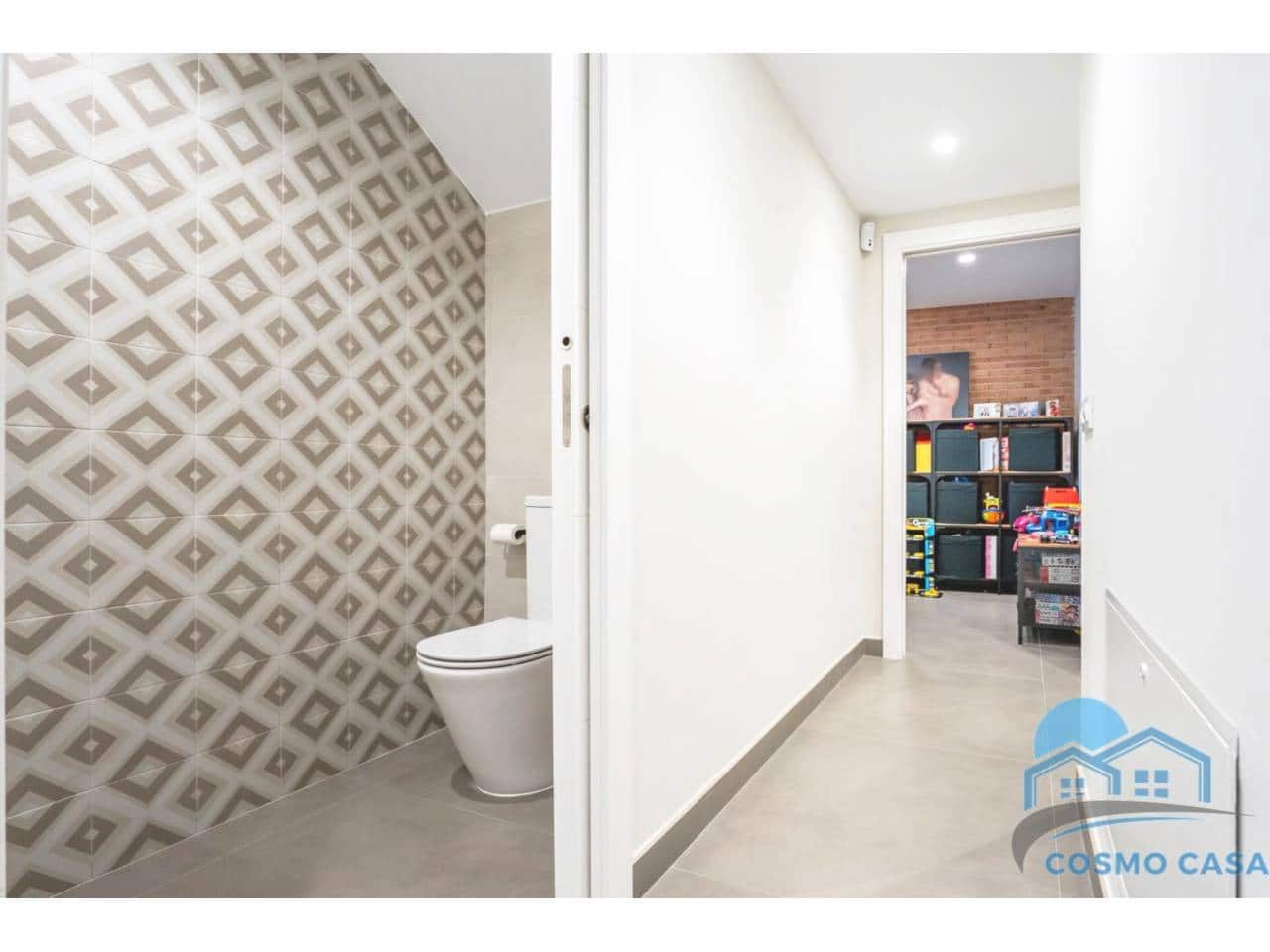 4 bedroom Flat for sale in Reus with pool garage - € 1,290,000 (Ref: 9450350)