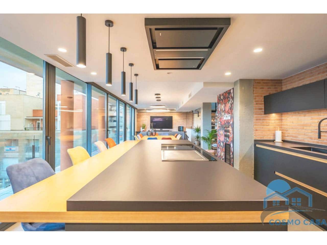 4 bedroom Flat for sale in Reus with pool garage - € 1,290,000 (Ref: 9450350)